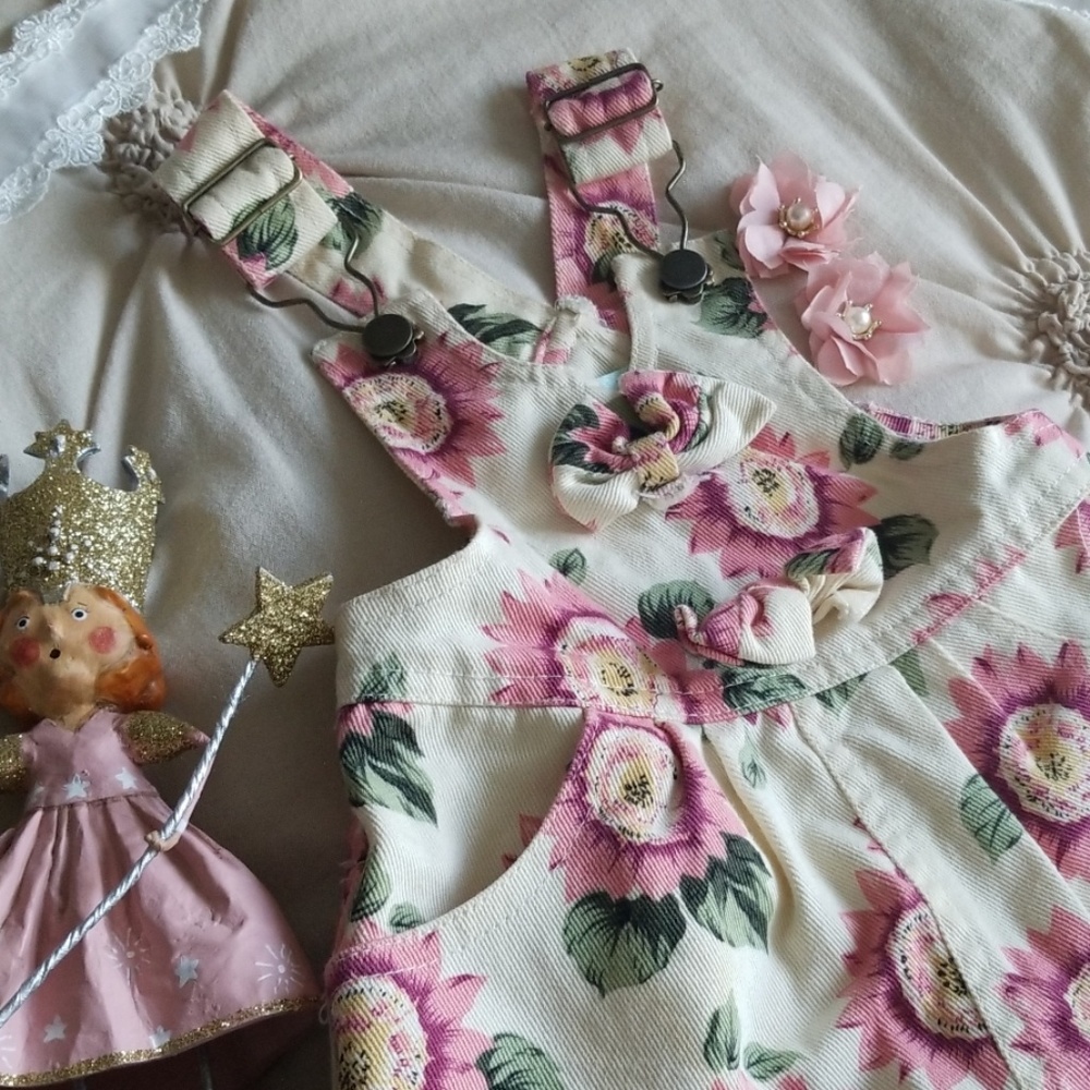 Floral overalls - Picture 2 of 3